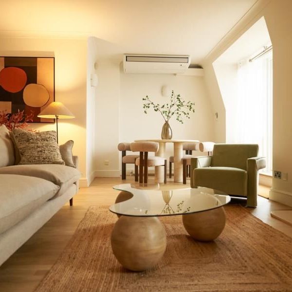 3 Bedroom Flat To Let - Photo 1