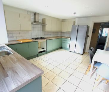 5 bedroom townhouse to rent - Photo 5