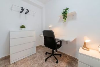 Carrer Verge de lOlivar, Torrent, Valencian Community 46900