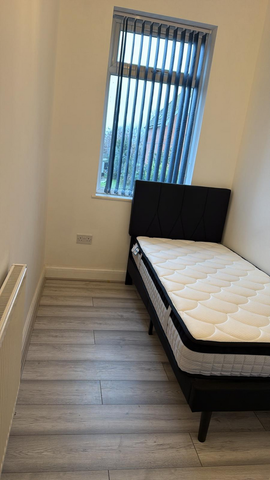 1 bedroom in a house share to rent - Photo 5