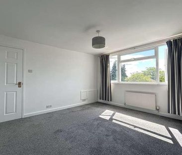 Shinfield, Reading, RG2 - Photo 3