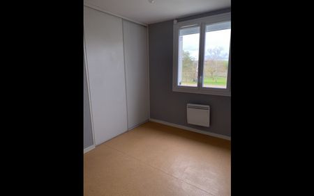 Location Maison 3 pièces 61 m² Villegouin - Photo 4