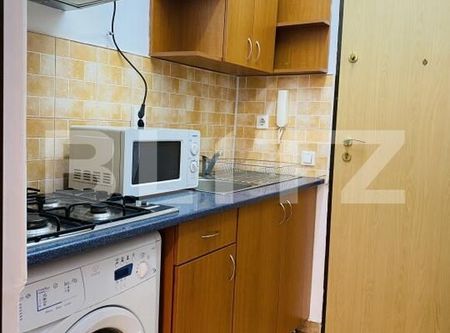 Garsonieră de închiriat, decomandat, zona Iulius Mall! - Fotografie 4