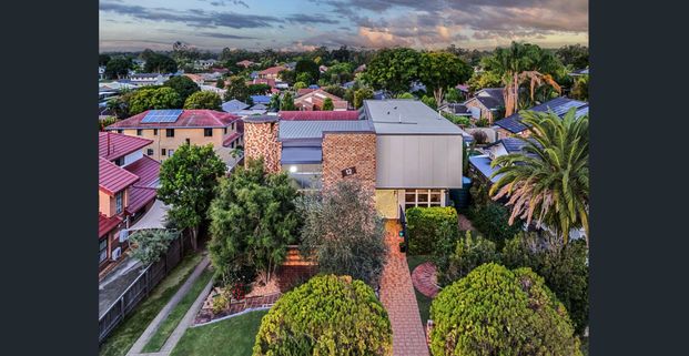 Quiet, Breezy & Full of Character - Photo 1