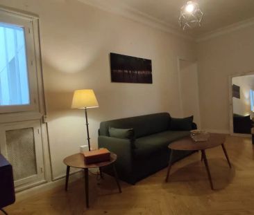 Room in shared apartment in Madrid - Photo 1