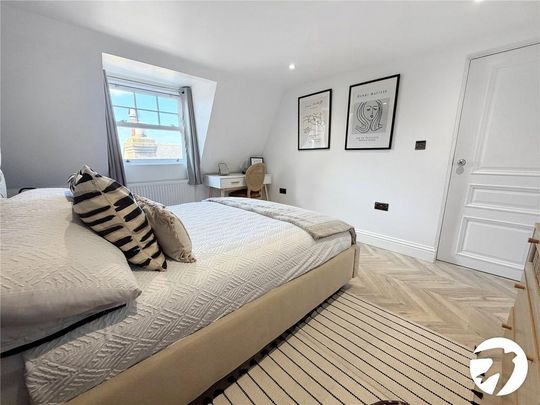 1 bedroom penthouse to rent - Photo 1