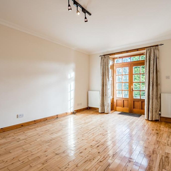 2 bedroom cottage to rent - Photo 1