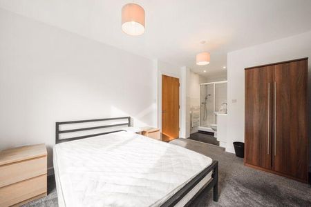 3 bedroom apartment to rent - Photo 5