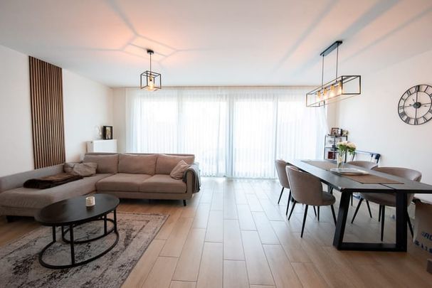 Appartement te huur - Photo 1