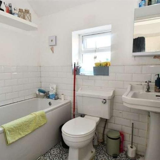 Bedroom Detached Bungalow In Farncombe, GU7 - Photo 1