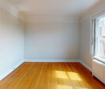 235 Charlotte St - Photo 1