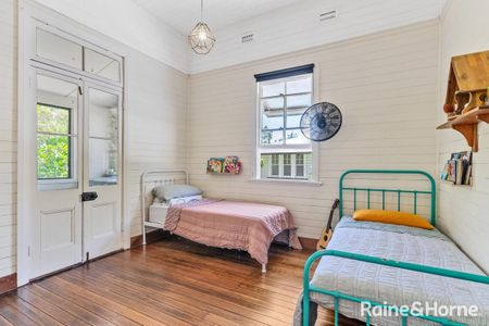 Charming 3-Bedroom Elevated Home for Rent - Photo 2