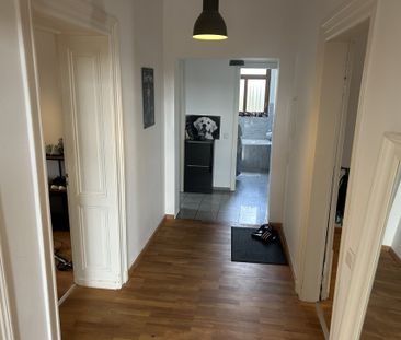 Charmante 4-Zimmer-Wohnung in gepflegter Altbauvilla - Photo 5