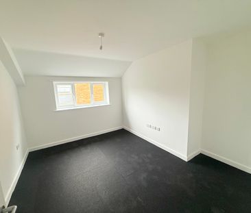 Sherborne Road, Yeovil, Somerset - Photo 2