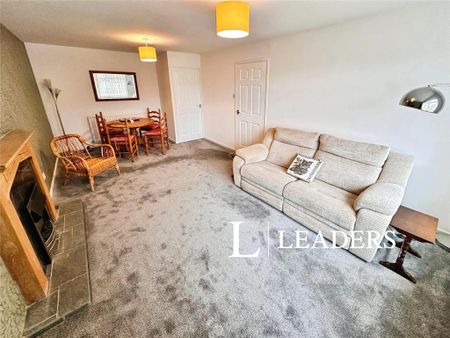 3 bedroom bungalow to rent - Photo 3