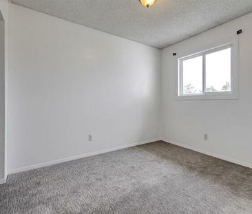 57 - 3015 51 Street Southwest, Calgary - Photo 3