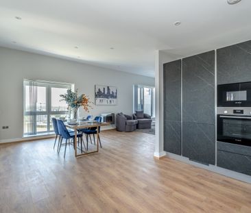 3 bedroom penthouse to rent - Photo 4