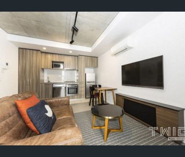 720/17 Singers Lane, Melbourne, Vic 3000 - Photo 2