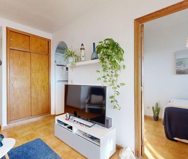 Apartamento de alquiler en Calle Islas Baleares, Los Arenales del Sol - Photo 4