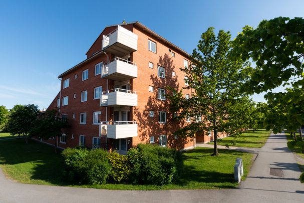 Drottning Kristinas väg 67 F - Foto 1