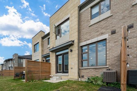 For Lease - 40 Donald Fleming Way, Whitby, Ontario - Photo 4