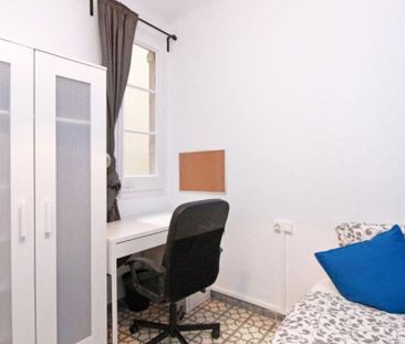 Carrer Nou de la Rambla, Barcelona, Catalonia 08004 - Photo 4