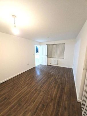 Wenlock Way, Manchester, M12 - Photo 1