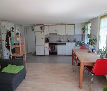 gemütliche 2 Zimmer-Wohnung mit neu renovierter Küche - Foto 2