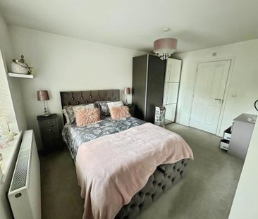 4 bedroom property to rent - Photo 3