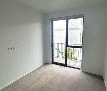 Hobsonville, 3 bedrooms - Photo 3