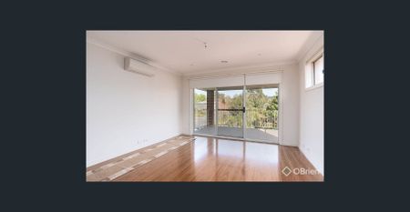 Spacious & Luxurious Family Home - Photo 3