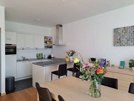 Appartement te huur - Foto 2