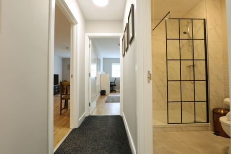 1 Bedroom Home – Medium Let - Photo 2