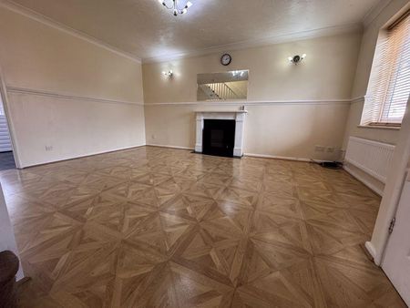 3 bedroom semi-detached house to rent - Photo 2