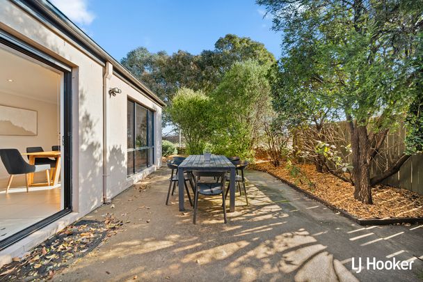 1/40 Siroset Close, Dunlop ACT, Belconnen - Photo 1