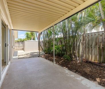 38 Whitehaven Drive, Blacks Beach - Photo 3