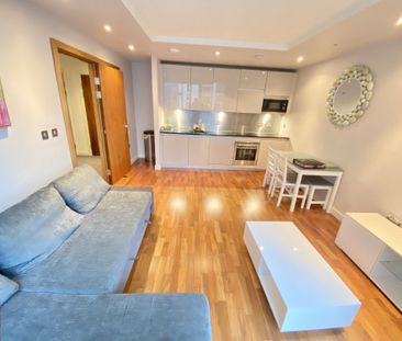 94 The Quays, Salford Quays, SALFORD - Photo 4