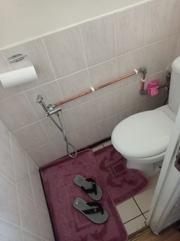 Room in a Shared Flat, London, E14 - Photo 2