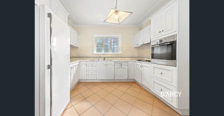 Classic Charm with Modern Convenience - Photo 4