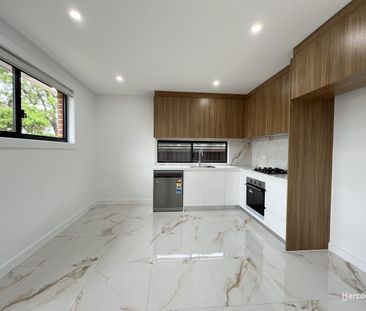 Stylish 2-Bedroom Granny Flat – Low-Maintenance Living - Photo 3