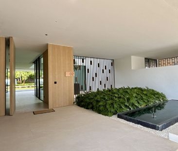 4 Bedroom Villa For Rent in Nueva Andalucía, Málaga - Photo 2