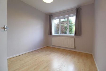 3 bedroom link detached house to rent - Photo 5