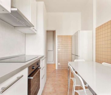 Via Pantigliate, Milan, Lombardy 20147 - Photo 5