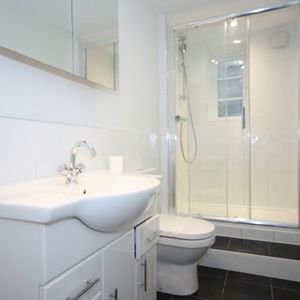 Eastgate House, Guildford - Photo 2