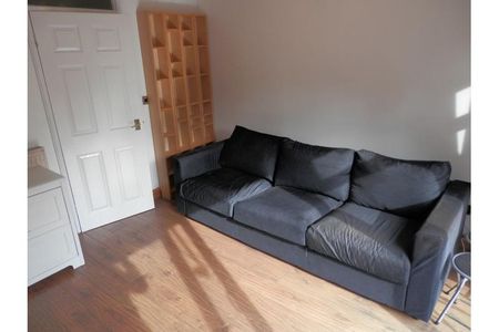 3 bedroom maisonette to rent - Photo 3