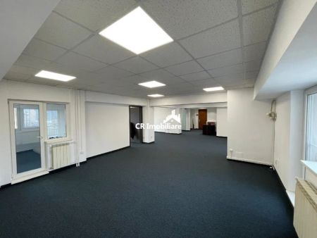 Apartament 4 camere, Piata Unirii pretabil pentru firma - Photo 3