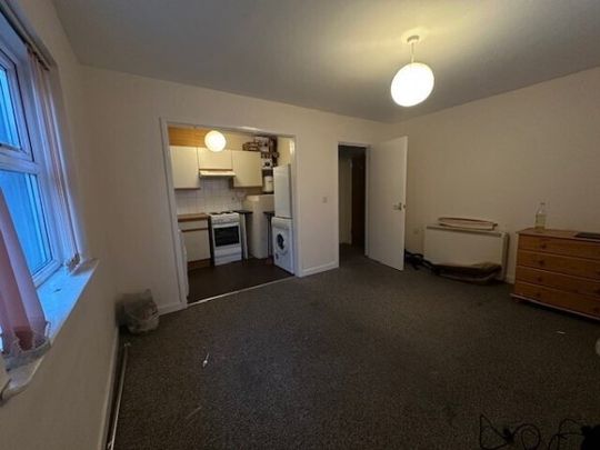 Milford Haven, Milford Haven, SA73 - Photo 1