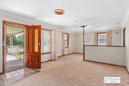 129 Petra Avenue, TAMWORTH NSW 2340 - Photo 3