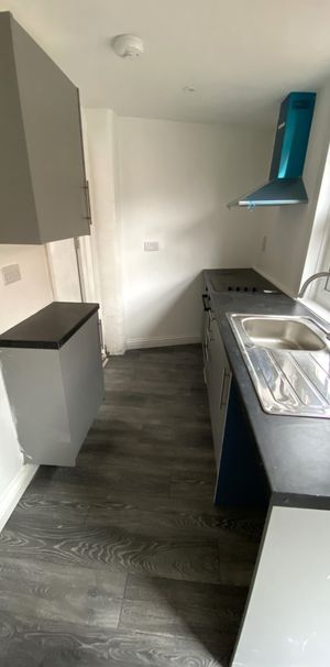 £750 PCM, Newly Refurbished One Bedroom Ground Floor Flat with Shared Garden in Blaenclydach Street, Grangetown, Cardiff, CF11 7BD - Photo 1