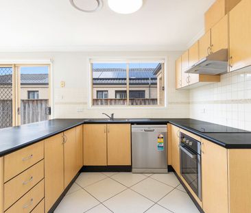 Lovely 4 Bedroom Family Home With Ducted Air Conditioning! - Photo 5